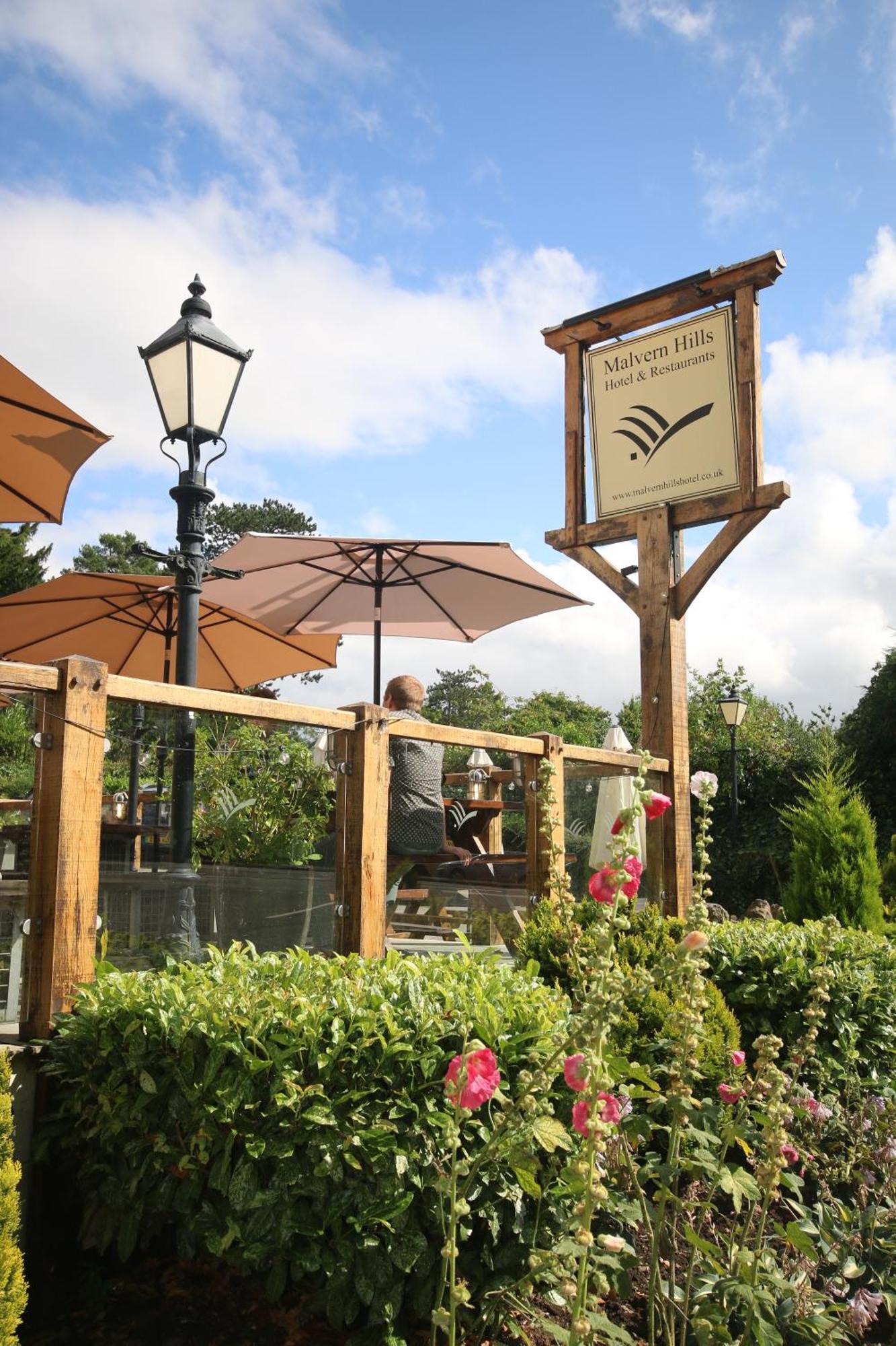 The Malvern Hills Hotel Great Malvern Exterior photo